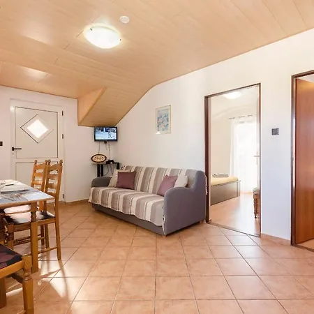 Apartment Ria *