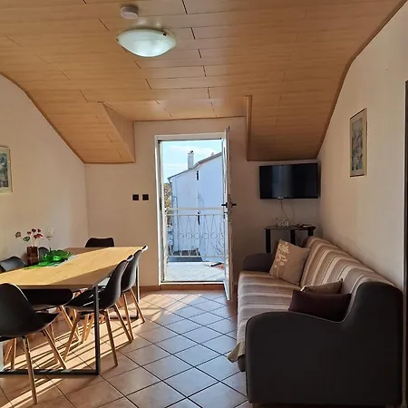 Apartment Ria *